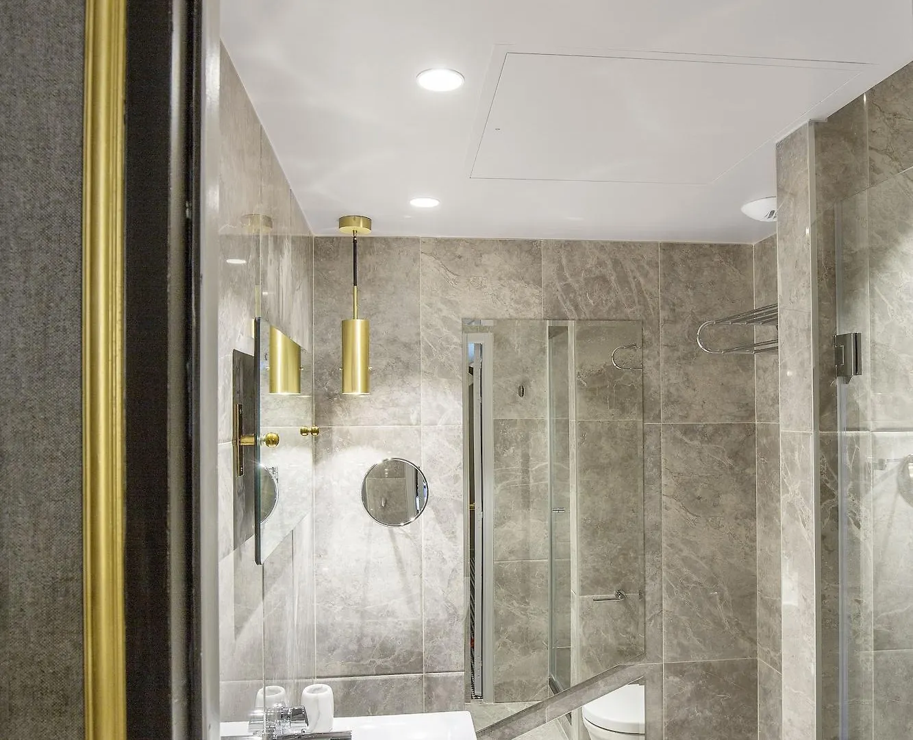 Hotel Snob Hotel