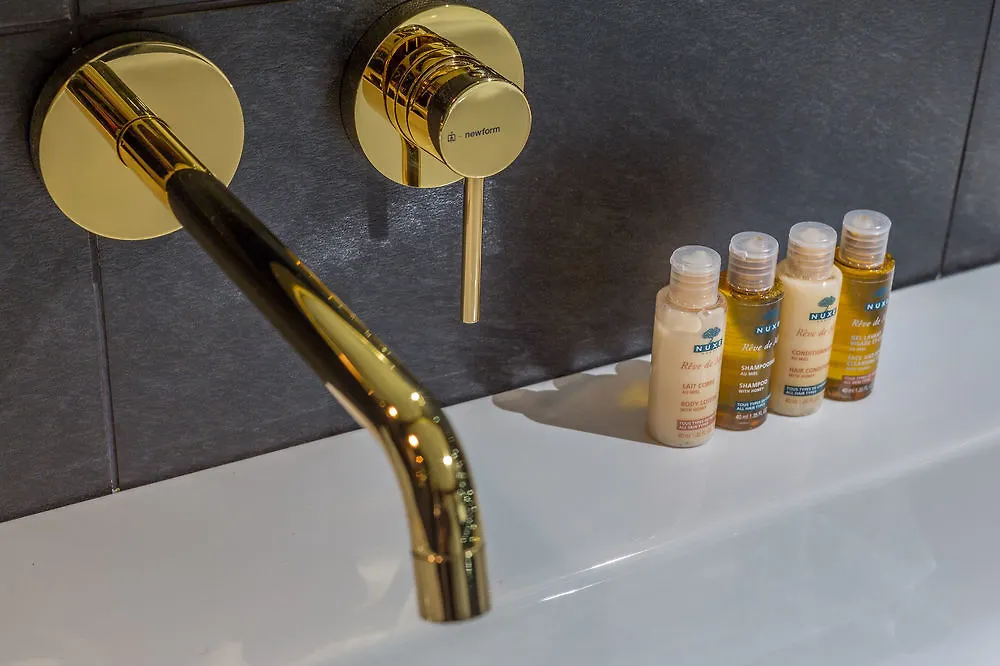 Hotel Snob Hotel 4*