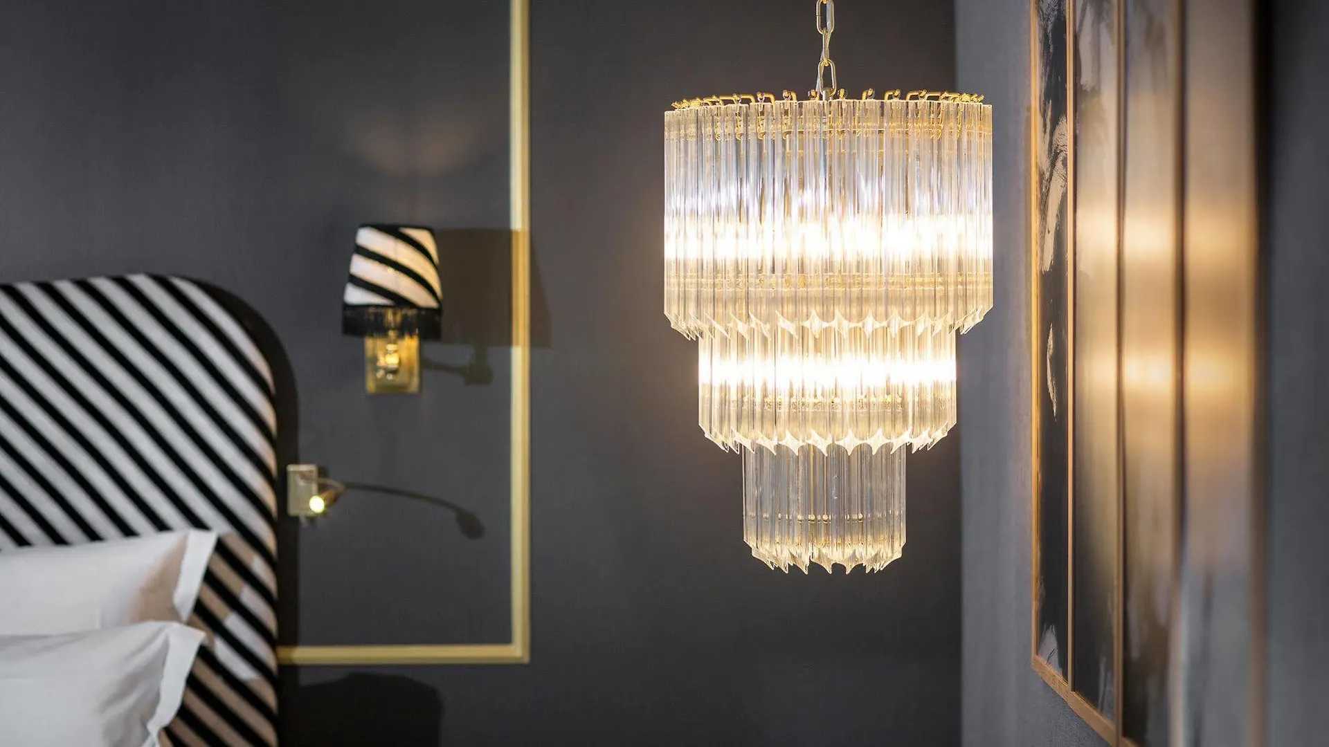 Snob Hotel Hotel